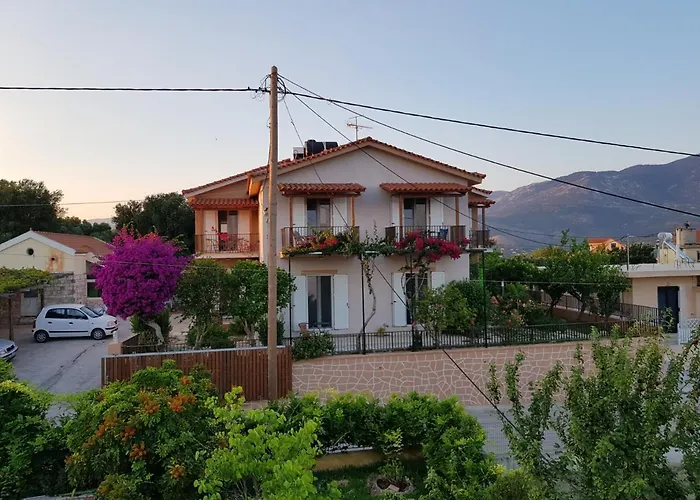 Filippos Apartments \
